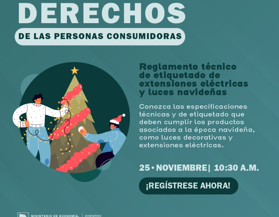 Dos personas pidiendo las luces navideñas en un árbol de navidad