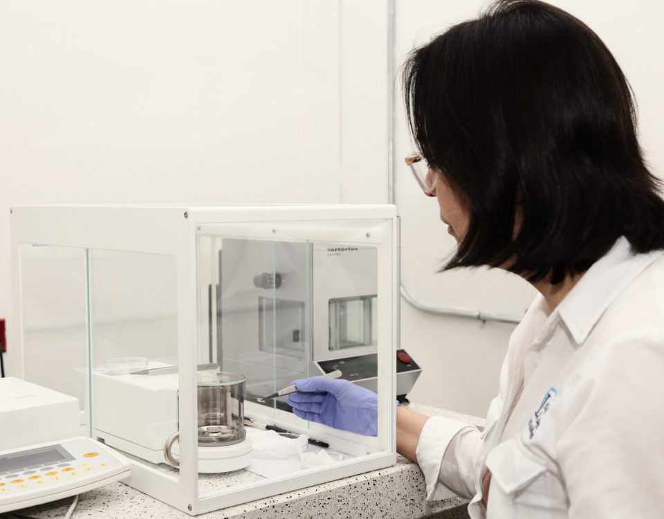 Laboratorio de pesas de LACOMET. MEIC. Mayo 2025